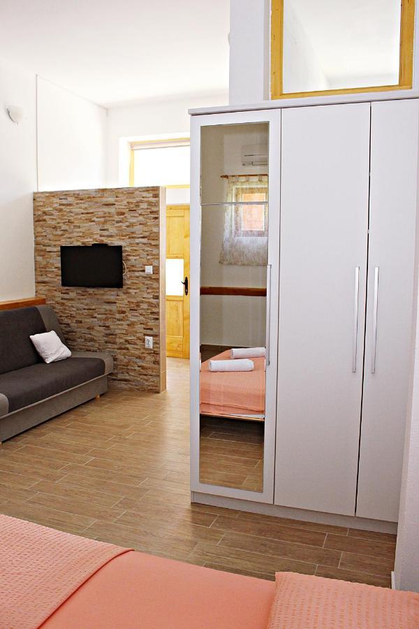 Studio Apartman Zara Exterior photo