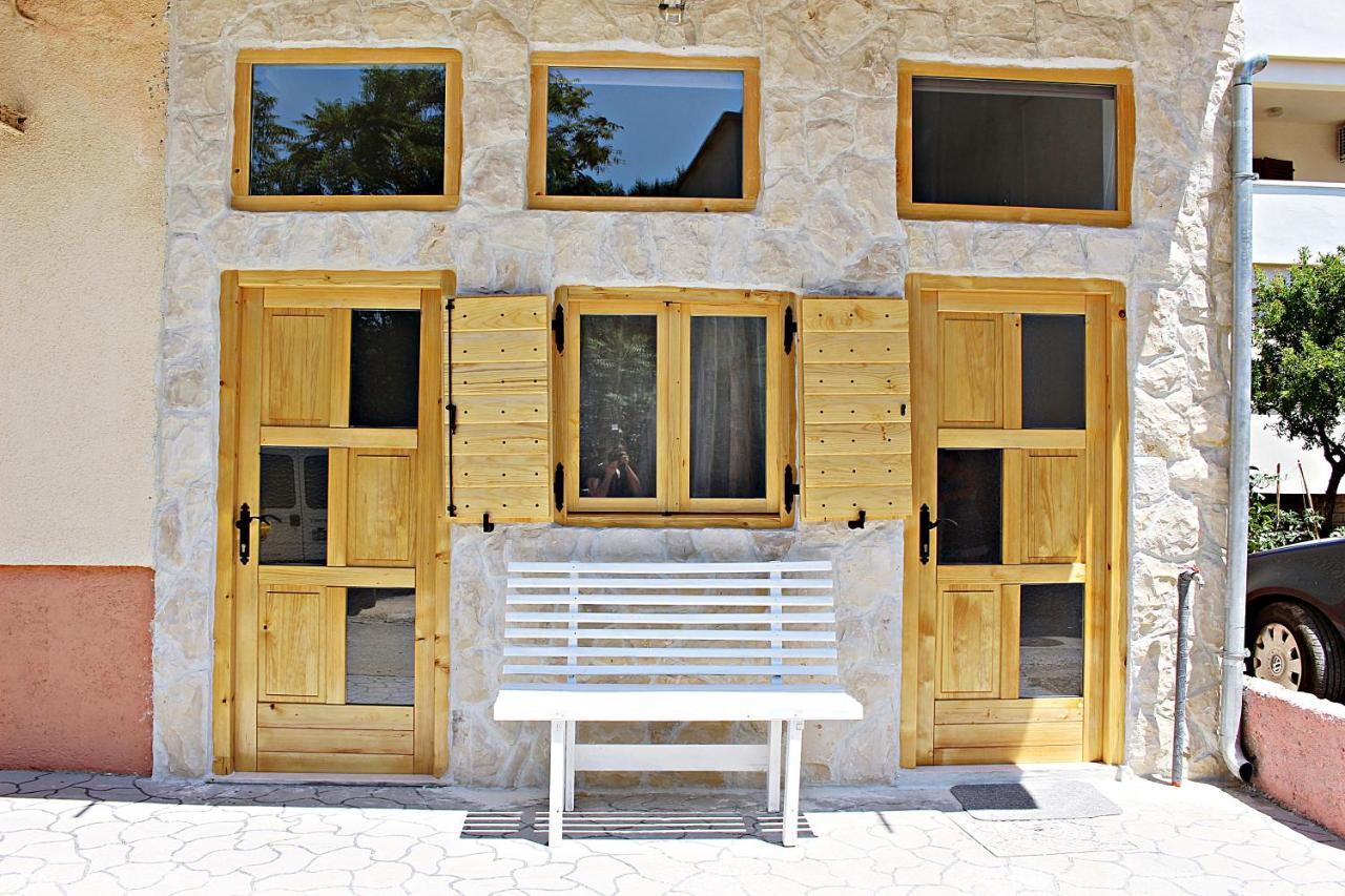 Studio Apartman Zara Exterior photo