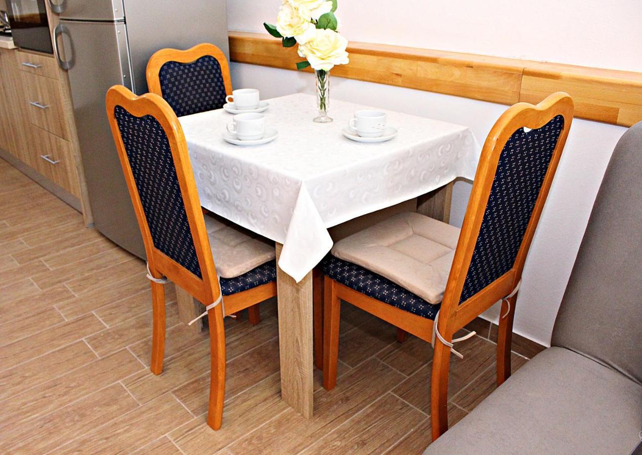 Studio Apartman Zara Exterior photo