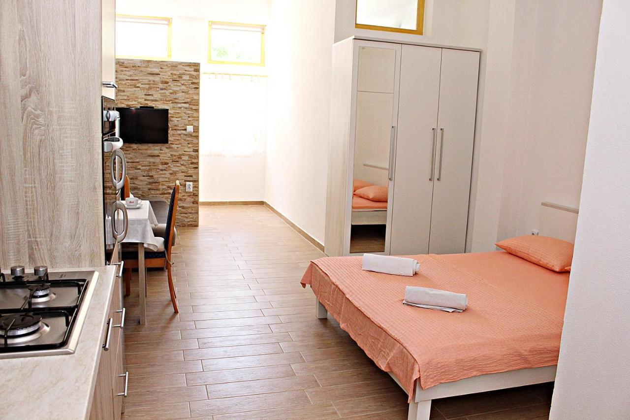 Studio Apartman Zara Exterior photo